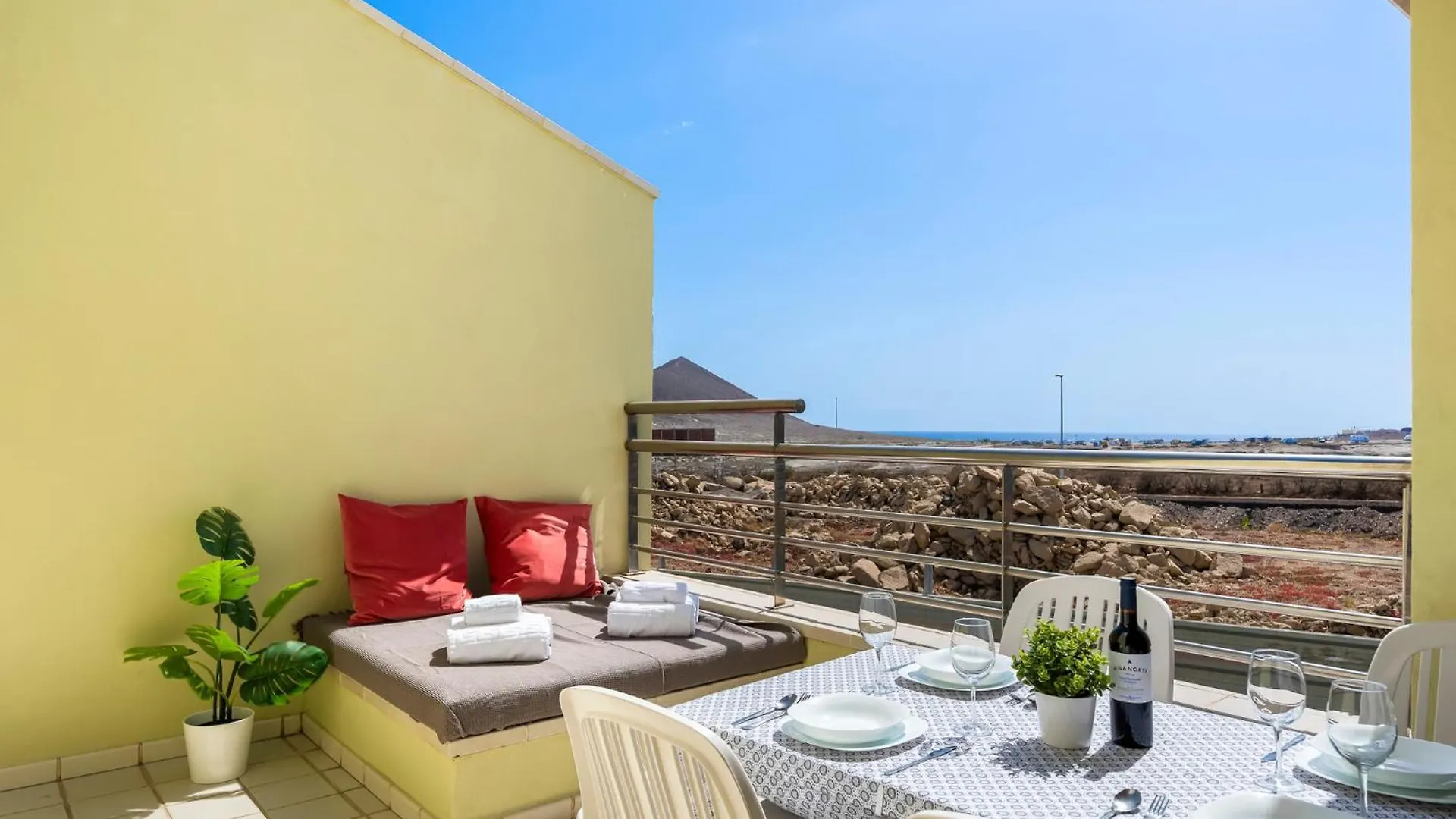 Medano4You Los Patios Townhouse location